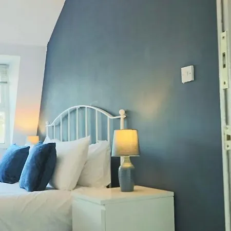 Apartamento Al's Kingsdown Parade F4 *